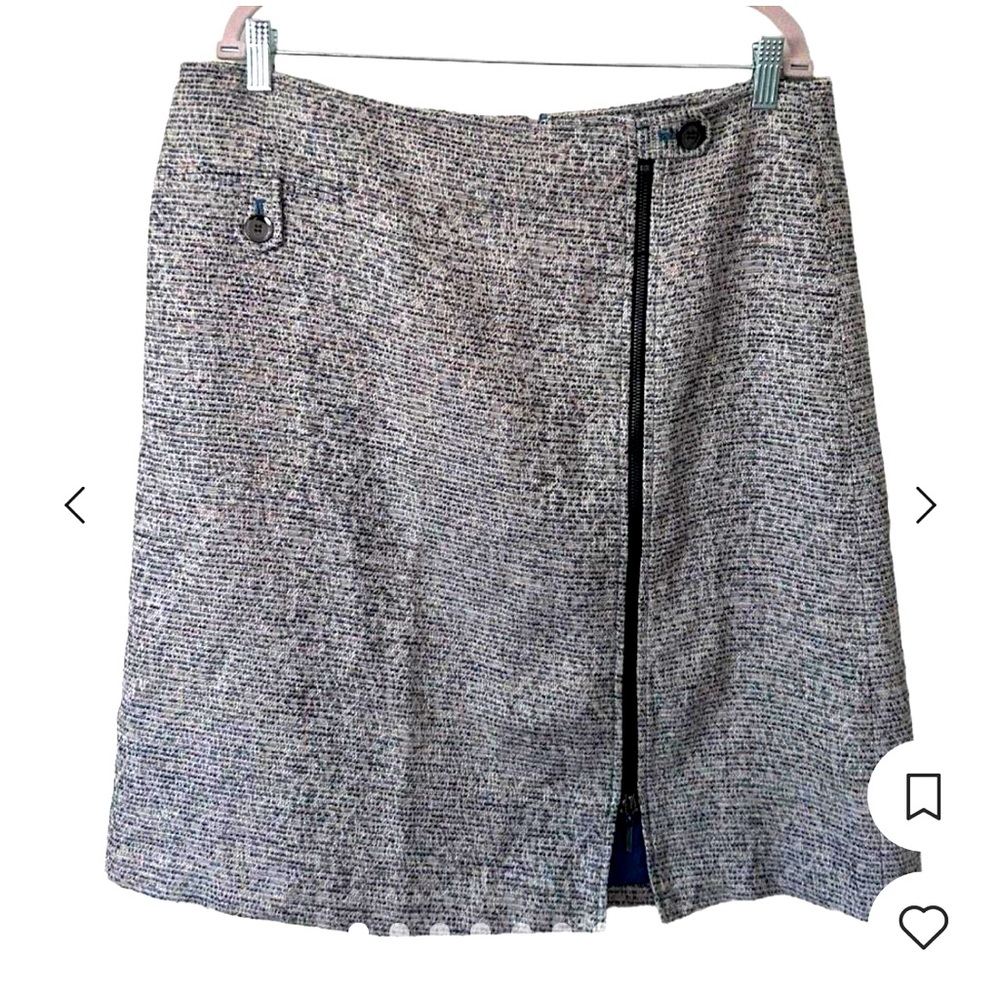 Women’s Kasper pencil skirt with decorative front zipper